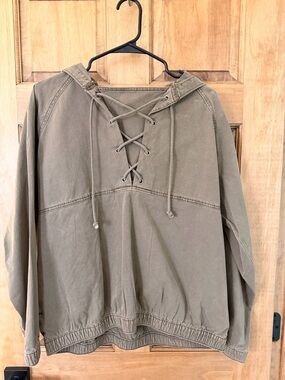 American Eagle Olive Green Top